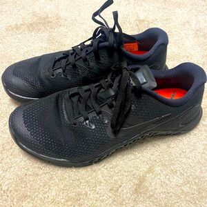 Women’s Nike metcon sneakers brand new size 7.5